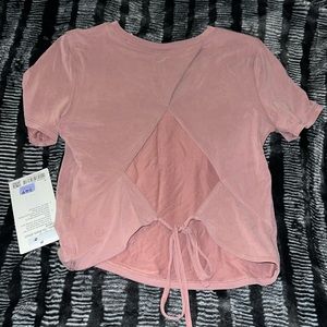 Lululemon Open Tie Back Short Sleeve Tee sz 4